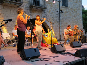Festival Und&agrave;rius 2016. Activitats a la pla&ccedil;a dels Jurats