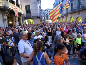 11 de setembre 2017. Concentració a la plaça del Vi en defensa del referèndum