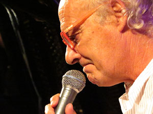 XI Marxa de Torxes. Concert de Joan Isaac a la plaça de la Catedral