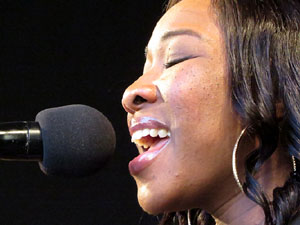 Festival A Capella 2017. Actuaci&oacute; del grup Black Voices a la pla&ccedil;a de la Independ&egrave;ncia