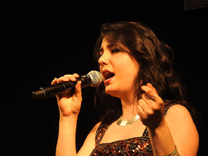 Festival A Capella 2017. Actuaci&oacute; del grup Kundala a la pla&ccedil;a de la Independ&egrave;ncia