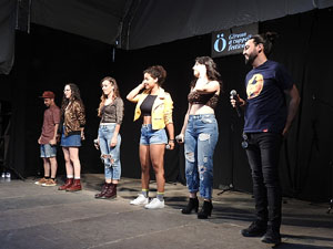 Festival A Capella 2017. Actuaci&oacute; del grup Kundala a la pla&ccedil;a de la Independ&egrave;ncia