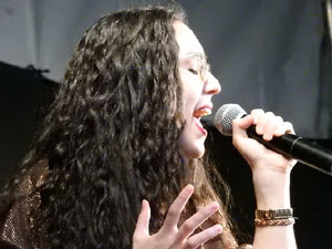 Festival A Capella 2017. Actuaci&oacute; del grup Kundala a la pla&ccedil;a de la Independ&egrave;ncia