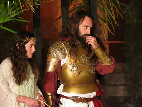 600 aniversari de la nau única de la Catedral de Girona. Representació de la Consueta de Sant Jordi cavaller al claustre de la Catedral