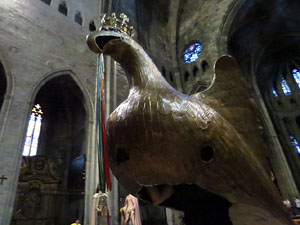 Corpus 2017. Assaig del ball de l'Àliga a la nau de la Catedral de Santa Maria