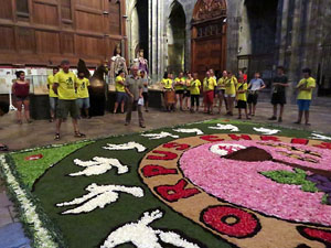 Corpus 2017. Assaig del ball de l'Àliga a la nau de la Catedral de Santa Maria