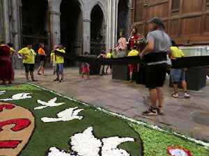 Corpus 2017. Assaig del ball de l'Àliga a la nau de la Catedral de Santa Maria