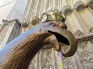 Corpus 2017. Assaig del ball de l'Àliga a la nau de la Catedral de Santa Maria