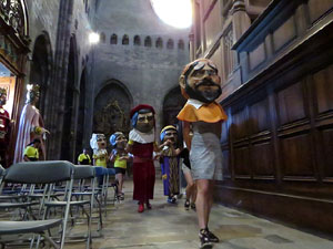 Corpus 2017. Assaig del ball de l'Àliga a la nau de la Catedral de Santa Maria