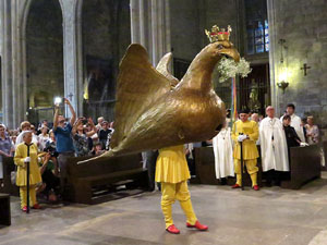 Corpus 2017 a Girona. El ball de l'Àliga a la Catedral de Girona