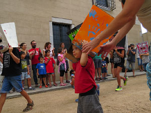 Festa Major de Sant Daniel 2017 - Danses i salutacions a la placeta del monestir de Sant Daniel