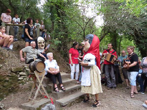 Festa Major de Sant Daniel 2017 - La font d'en Pericot. Explicaci&oacute; de la llegenda i ballada de la sardana