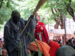 Festes de Primavera de Girona 2017. Penjada del Tarl&agrave;. La cercavila