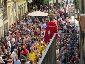 Festes de Primavera de Girona 2017. Penjada del Tarl&agrave;. La cercavila