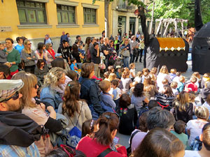 Festes de Primavera de Girona 2017. Cercavila de mulasses amb la Mula Baba i l'Ase de Bessan