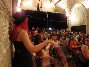 FITAG 2017 - Espectacle 'Un barret de copa', coproducci&oacute; FITAG17 Girona (Catalunya) i Szczecin (Pol&ograve;nia)