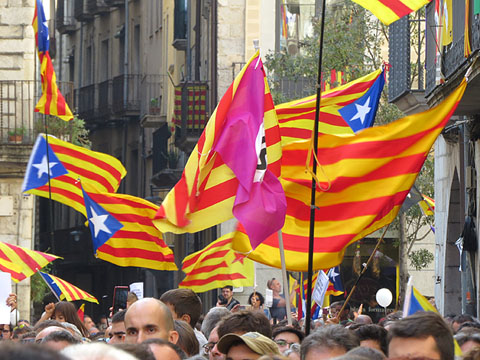 La pla&ccedil;a del Vi durant la marat&oacute;