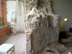 Troballa d'un potent pany de muralla en una casa del carrer Argenteria de Girona