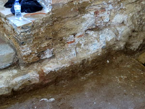 Troballa d'un potent pany de muralla en una casa del carrer Argenteria de Girona