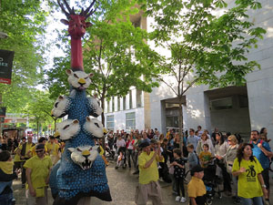 Sant Jordi 2017. Cercavila amb el Beatusaure