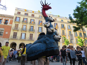 Sant Jordi 2017. Cercavila amb el Beatusaure