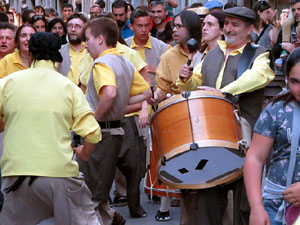 Sant Jordi 2017. Cercavila amb el Beatusaure