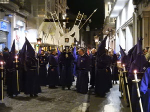 Setmana Santa 2017 a Girona. Process&oacute; del Sant Enterrament