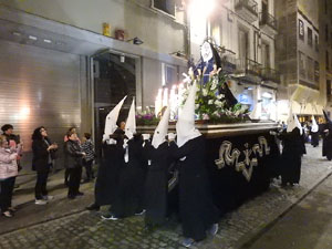 Setmana Santa 2017 a Girona. Process&oacute; del Sant Enterrament