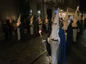 Setmana Santa 2017 a Girona. Process&oacute; del Sant Enterrament