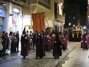Setmana Santa 2017 a Girona. Process&oacute; del Sant Enterrament
