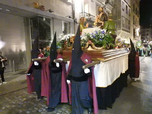 Setmana Santa 2017 a Girona. Process&oacute; del Sant Enterrament