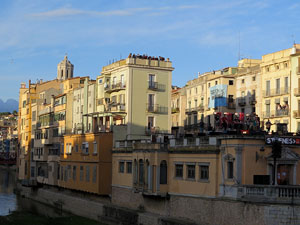 Festival Strenes 2017. Concert inaugural al terrat del punt d'Informaci&oacute; de la Rambla a c&agrave;rrec de Txarango