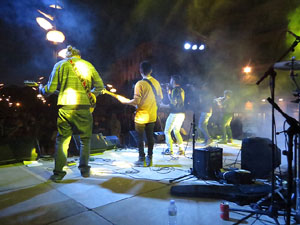 Festival Strenes 2017. Actuaci&oacute; del grup The Cuit's a la pla&ccedil;a de Santa Susanna del Mercadal