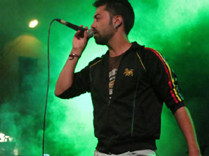 Festival Strenes 2017. Actuaci&oacute; del grup The Cuit's a la pla&ccedil;a de Santa Susanna del Mercadal