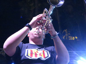 Festival Strenes 2017. Actuaci&oacute; del grup The Cuit's a la pla&ccedil;a de Santa Susanna del Mercadal