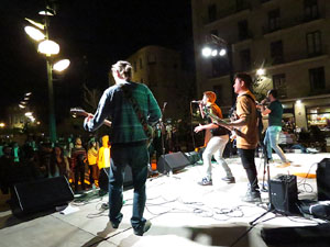 Festival Strenes 2017. Actuaci&oacute; del grup The Cuit's a la pla&ccedil;a de Santa Susanna del Mercadal