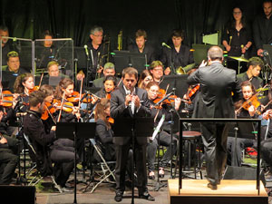 Festival Strenes 2017. Concert Tossudament Llach a les escales de la Catedral
