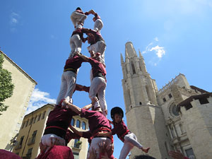 Temps de Flors 2017. Diada Castellera a la pla&ccedil;a de Sant Feliu amb els Marrecs de Salt, els Xics de Granollers, i els Xiquets de Reus