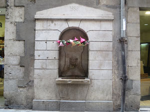 Temps de Flors 2017. Decoracions florals a les sis fonts del Barri Vell