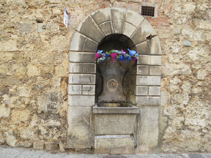 Temps de Flors 2017. Decoracions florals a les sis fonts del Barri Vell