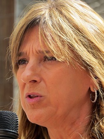 La regidora de Turisme de l'Ajuntament de Girona, Gl&ograve;ria Plana, durant la inauguraci&oacute;