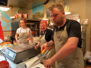 Temps de Flors 2017. Nit de Flors i Sabors al Mercat del Lle&oacute;
