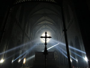 Transfiguraci&oacute; de la nau. Espectacle de llum i m&uacute;sica a la nau g&ograve;tica de la Catedral de Girona