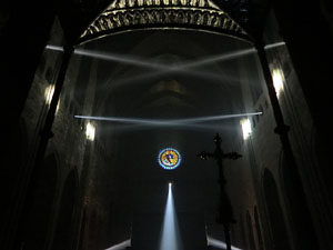 Transfiguraci&oacute; de la nau. Espectacle de llum i m&uacute;sica a la nau g&ograve;tica de la Catedral de Girona