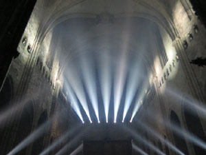 Transfiguraci&oacute; de la nau. Espectacle de llum i m&uacute;sica a la nau g&ograve;tica de la Catedral de Girona