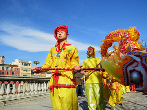 Celebraci&oacute; de l'any nou xin&egrave;s, el 4716, any del Gos, a Girona