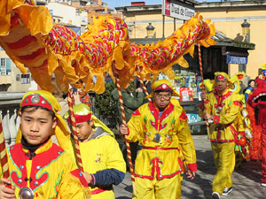 Celebraci&oacute; de l'any nou xin&egrave;s, el 4716, any del Gos, a Girona