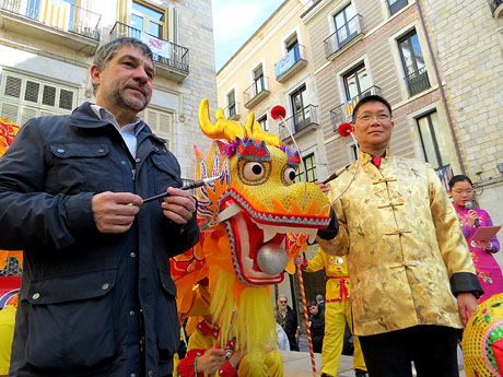 Celebraci&oacute; de l'any nou xin&egrave;s, el 4716, any del Gos, a Girona