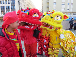 Celebraci&oacute; de l'any nou xin&egrave;s, el 4716, any del Gos, a Girona