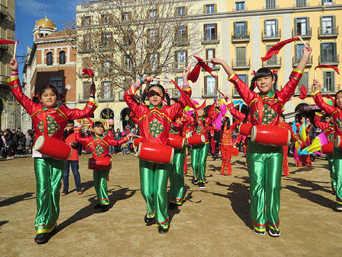 Espectacle de dansa a la plaça de la Independència